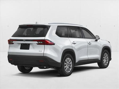 Wind Chill Pearl 2026 Toyota Grand Highlander XLE