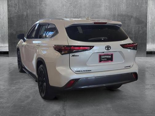 2025 Toyota Highlander Limited