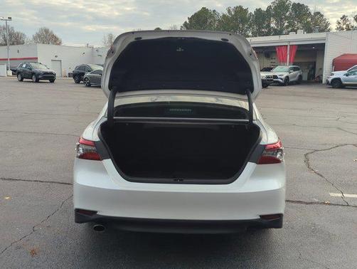 2024 Toyota Camry Hybrid XLE