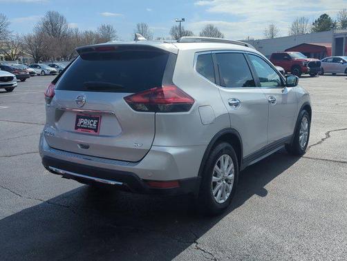 2020 Nissan Rogue SV