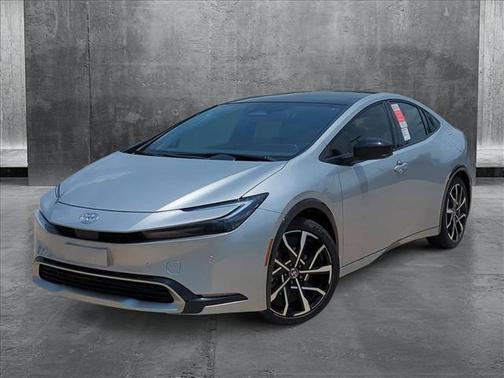 2025 Toyota Prius L