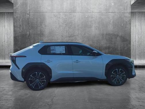 2025 Toyota bZ4X Limited