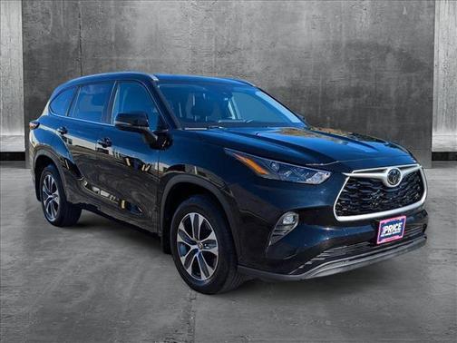 2024 Toyota Highlander XLE