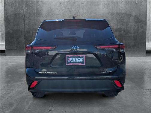 2024 Toyota Highlander XLE