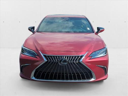 2025 Lexus ES 300h Ultra Luxury