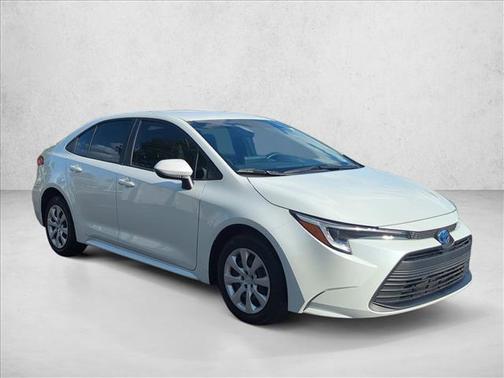 2025 Toyota Corolla Hybrid SE