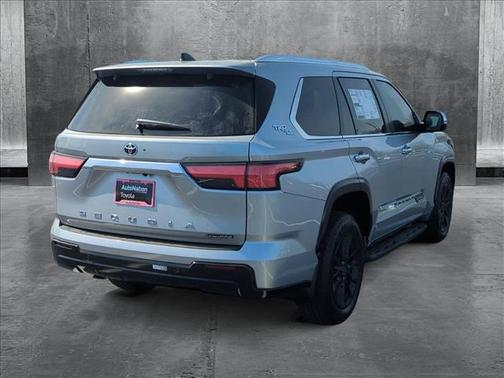 2025 Toyota Sequoia Base