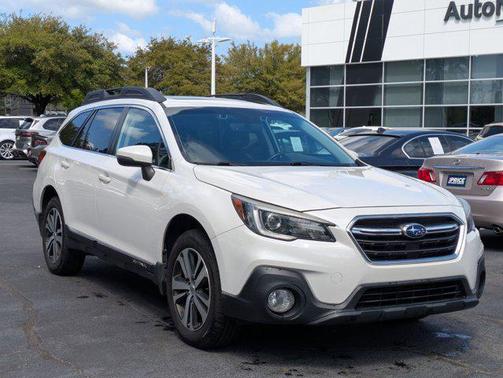 Crystal White Pearl 2018 Subaru Outback 2.5i Limited