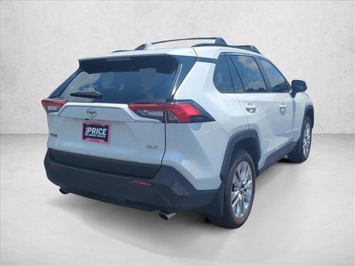 Wind Chill Pearl 2025 Toyota RAV4 XLE Premium