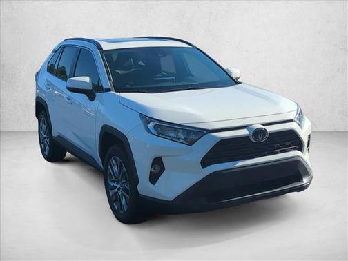 2020 Toyota RAV4 XLE Premium