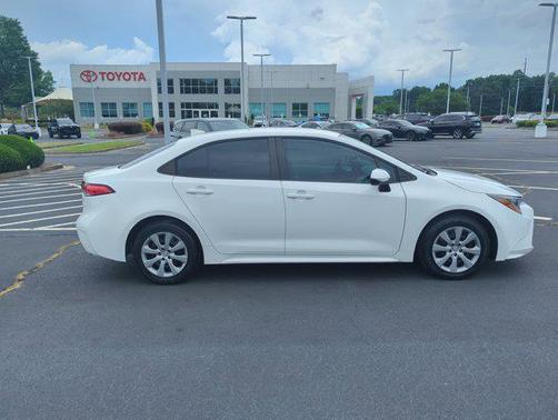 White 2022 Toyota Corolla LE