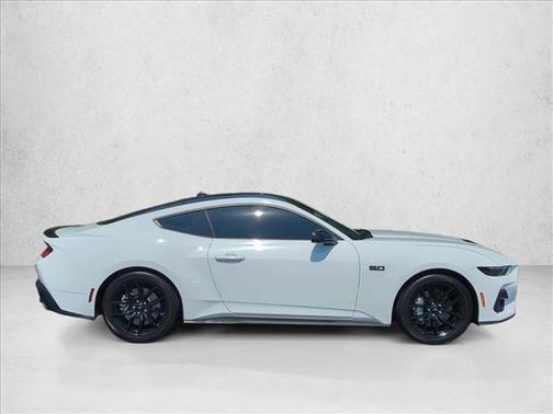 Oxford White 2025 Ford Mustang GT