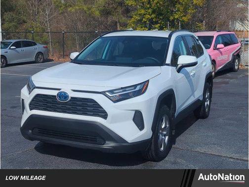 2024 Toyota RAV4 Hybrid XLE