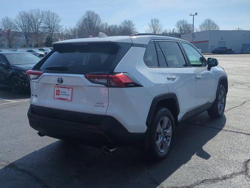 2024 Toyota RAV4 Hybrid XLE
