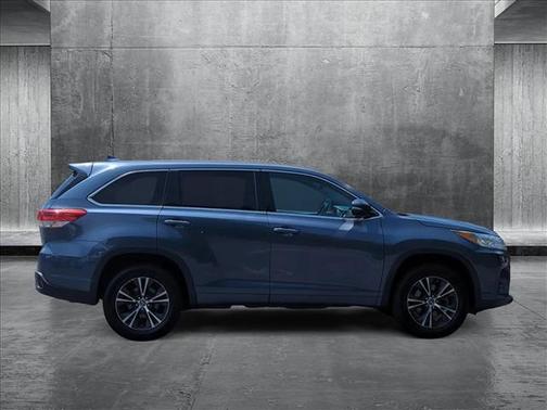 2018 Toyota Highlander LE Plus