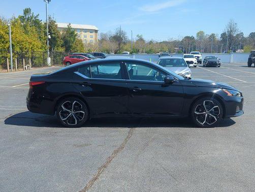 2024 Nissan Altima SR FWD