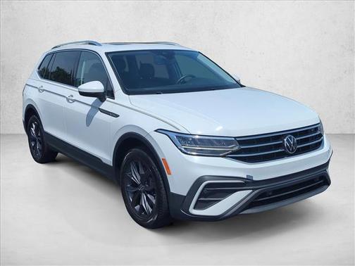 Oryx White Pearl 2022 Volkswagen Tiguan 2.0T SE