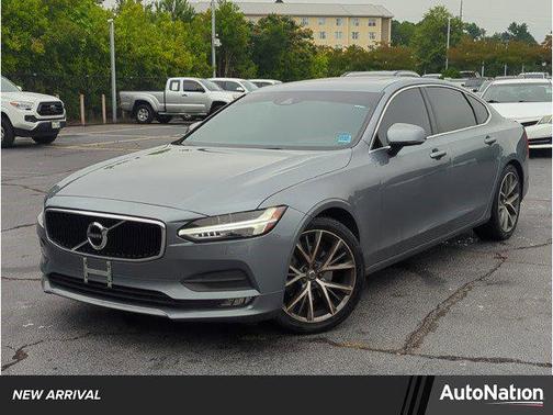 2018 Volvo S90 T5 Momentum