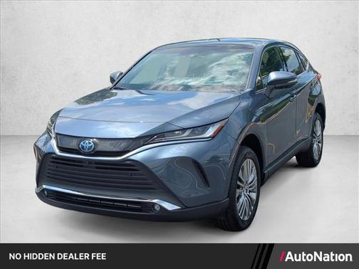 Coastal Gray Metallic 2024 Toyota Venza Limited