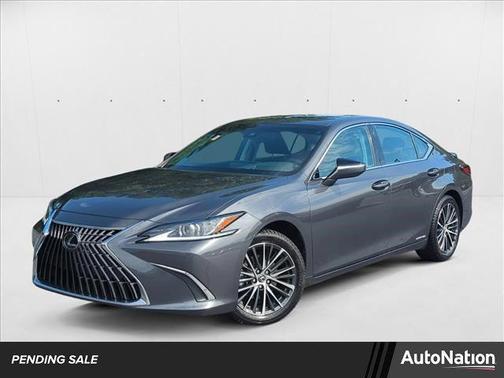 2022 Lexus ES 300h Base