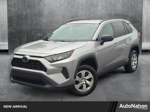 2020 Toyota RAV4 LE