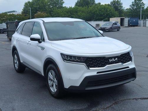 2022 Kia Sorento LX