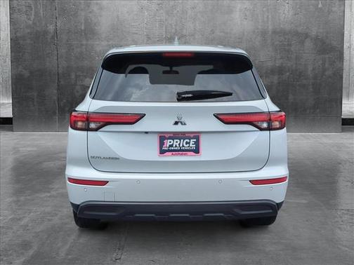 2022 Mitsubishi Outlander ES 2.5 2WD