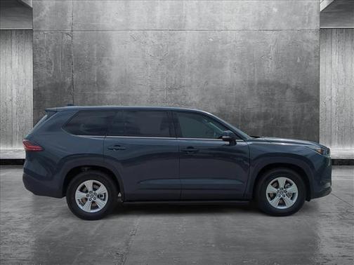 2025 Toyota Highlander Hybrid LE