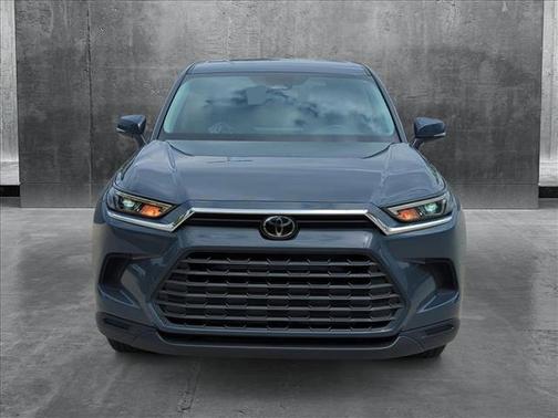 2025 Toyota Highlander Hybrid LE