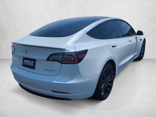 Pearl White Multi-Coat 2022 Tesla Model 3 Performance