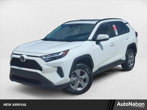 2025 Toyota RAV4 Hybrid XLE