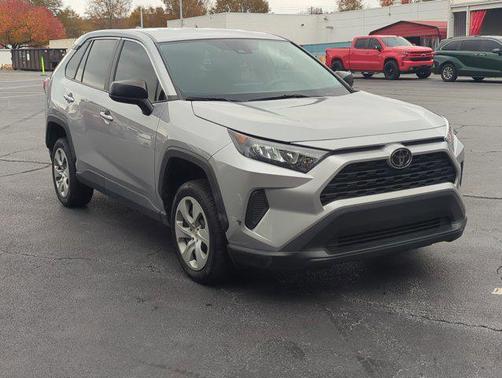 2022 Toyota RAV4 LE