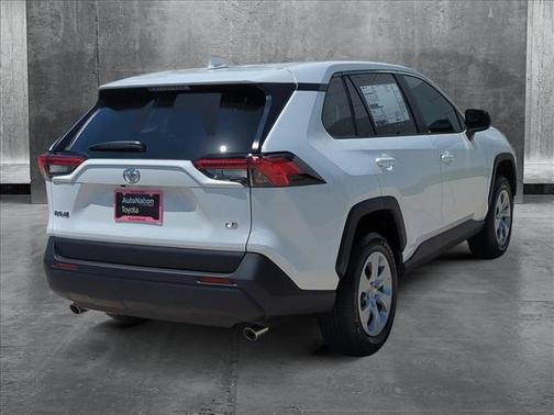 2025 Toyota RAV4 LE