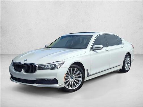 2016 BMW 740 740i