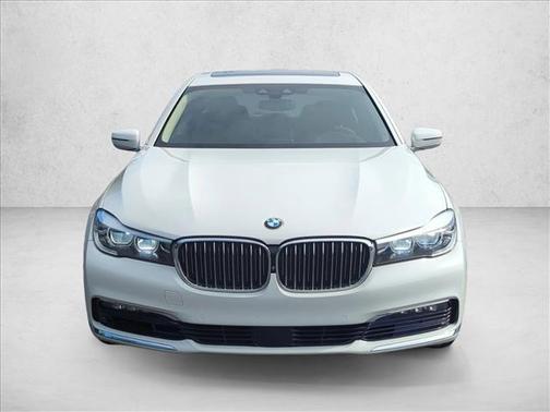 2016 BMW 740 740i