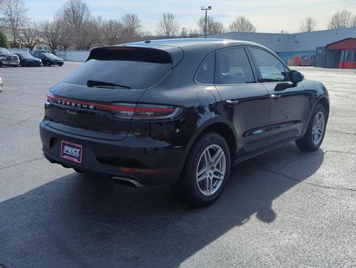 2021 Porsche Macan AWD