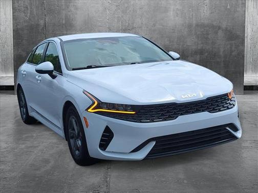 2022 Kia K5 LXS