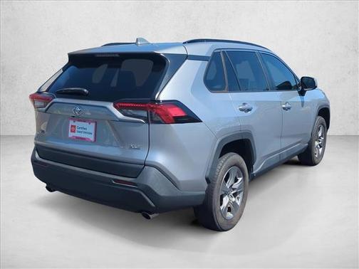 Silver Sky Metallic 2022 Toyota RAV4 XLE