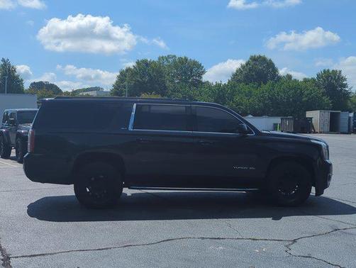 2020 GMC Yukon XL SLT