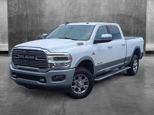 2022 RAM 2500 Laramie Crew Cab 4x4 6'4' Box