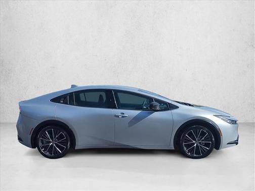 2025 Toyota Prius XLE