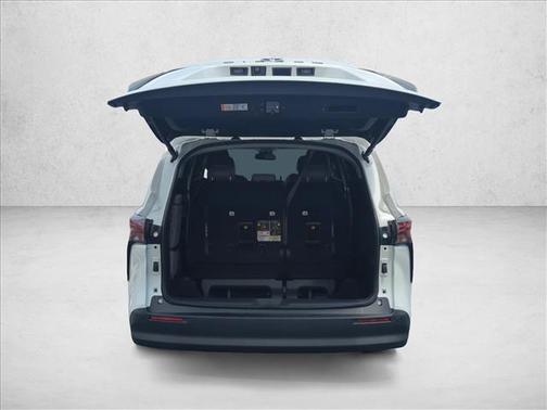 Wind Chill Pearl 2025 Toyota Sienna XLE