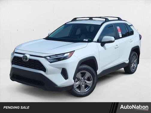 2025 Toyota RAV4 Hybrid LE