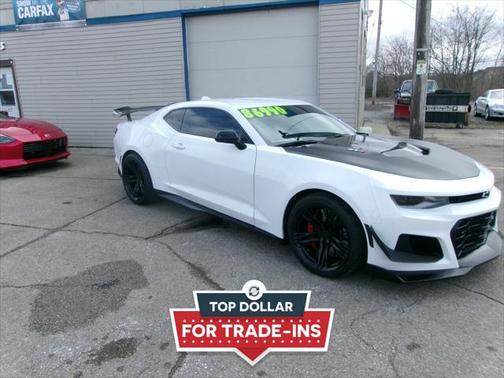 Summit White 2022 Chevrolet Camaro ZL1