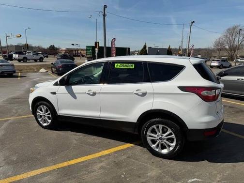 White 2017 Ford Escape SE