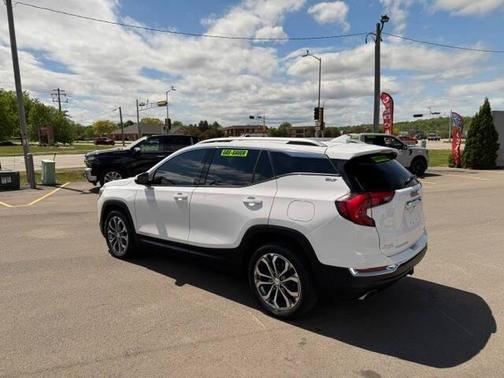 Summit White 2018 GMC Terrain SLT