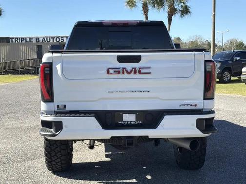 2024 GMC Sierra 2500 AT4
