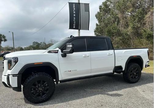 2024 GMC Sierra 2500 AT4