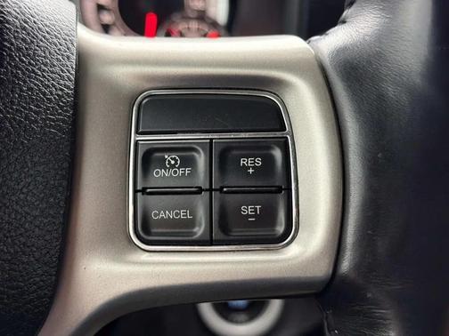 2018 RAM 2500 Laramie Crew Cab 4x4 6'4' Box