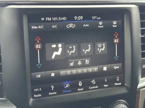 2018 RAM 2500 Laramie Crew Cab 4x4 6'4' Box